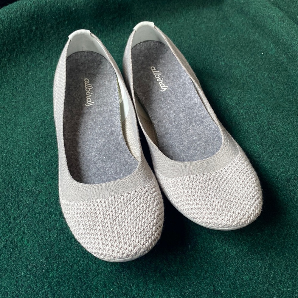 All Birds tree breezers flats size 8 brand new silver grey